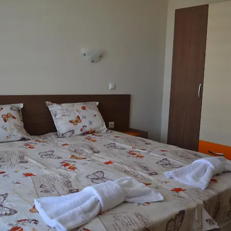 кастро/castro Царево