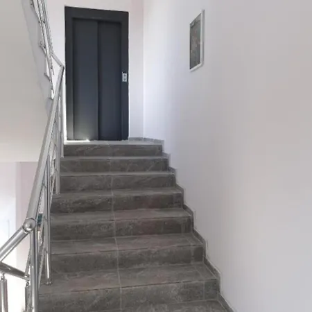 кастро/castro Appartement