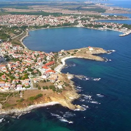 кастро/castro Appartement Tsarevo