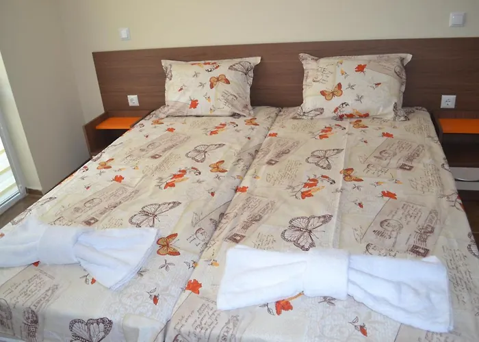 кастро/castro Царево