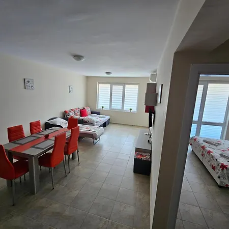 кастро/castro Apartament Țarevo
