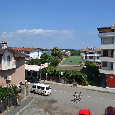 кастро/castro 茨雷沃