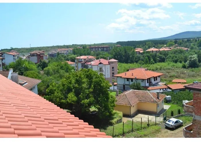 кастро/castro Apartament Țarevo