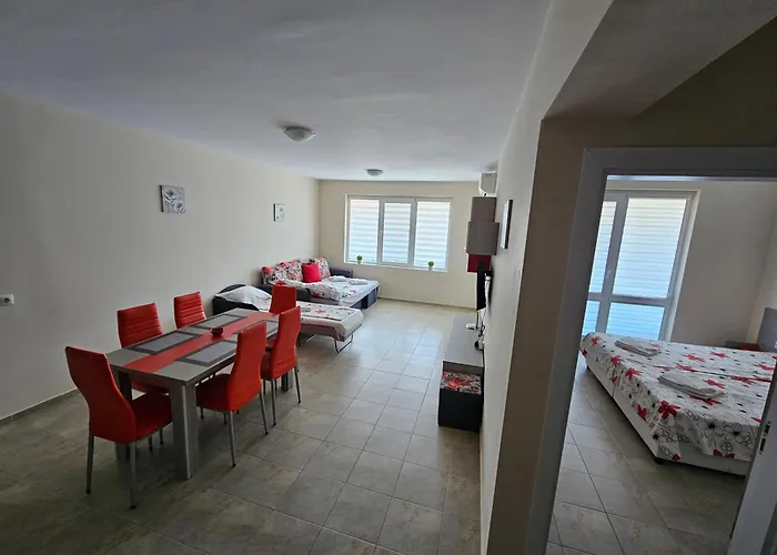 кастро/castro Apartament Țarevo