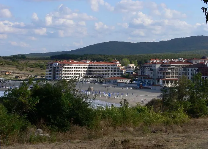 кастро/castro Apartament *