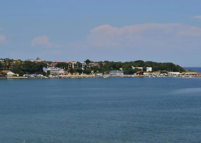 кастро/castro Țarevo